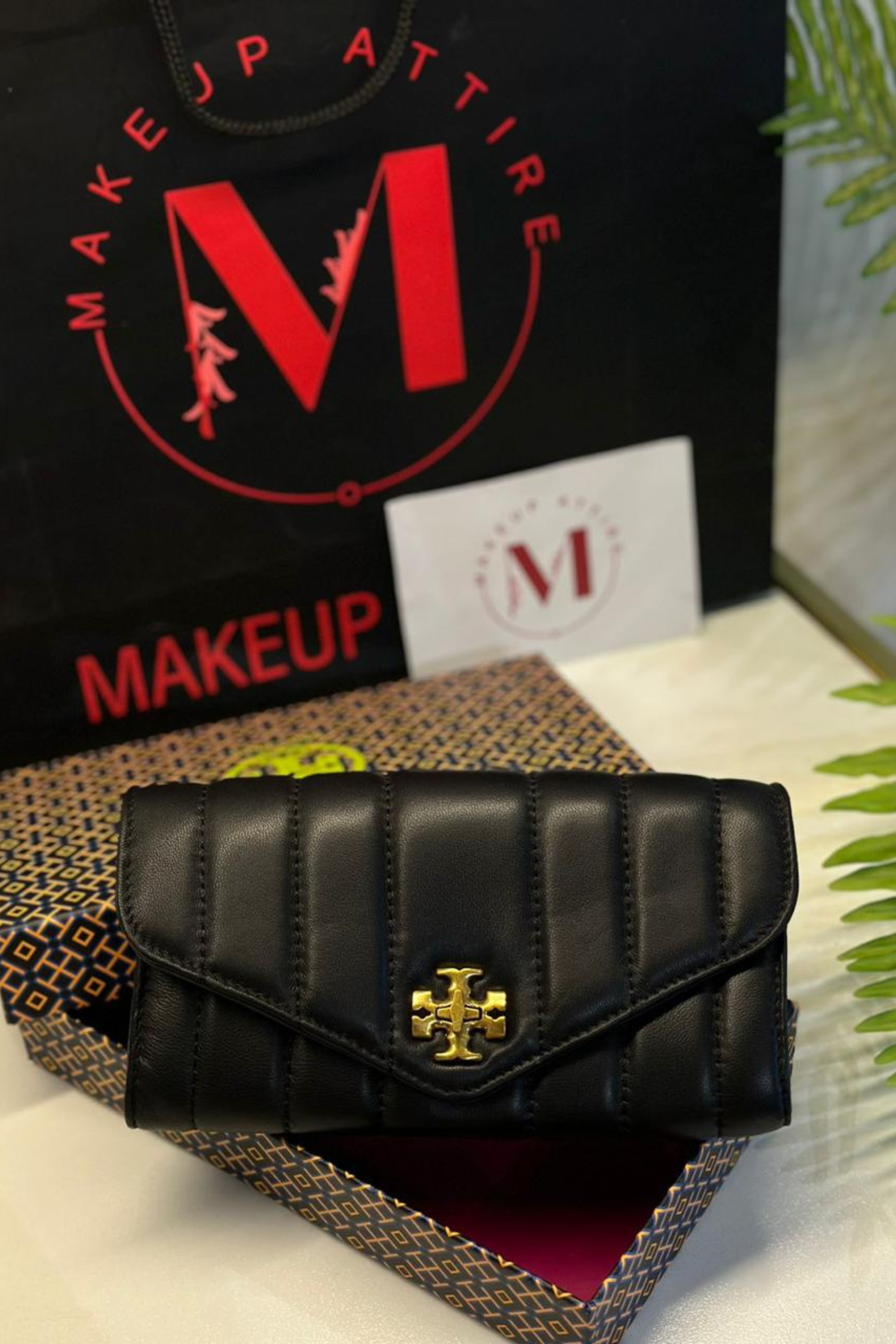 Tory burch long wallet 1021