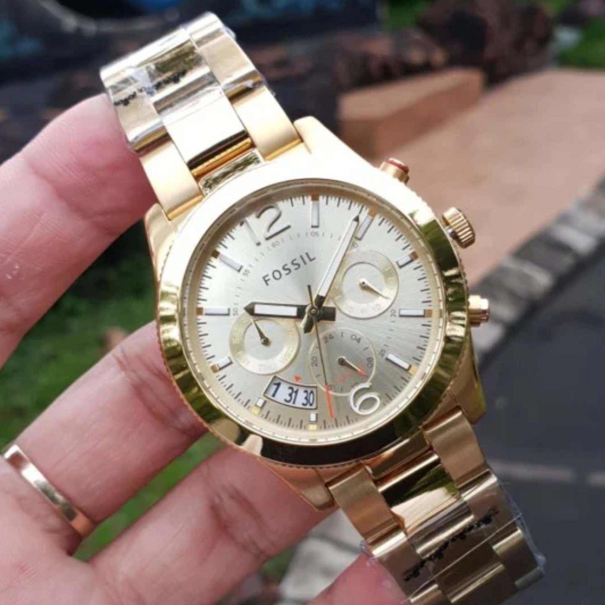 Fossil Boyfriend Gold Dial Gold Steel Strap Watch for Women - ES3884