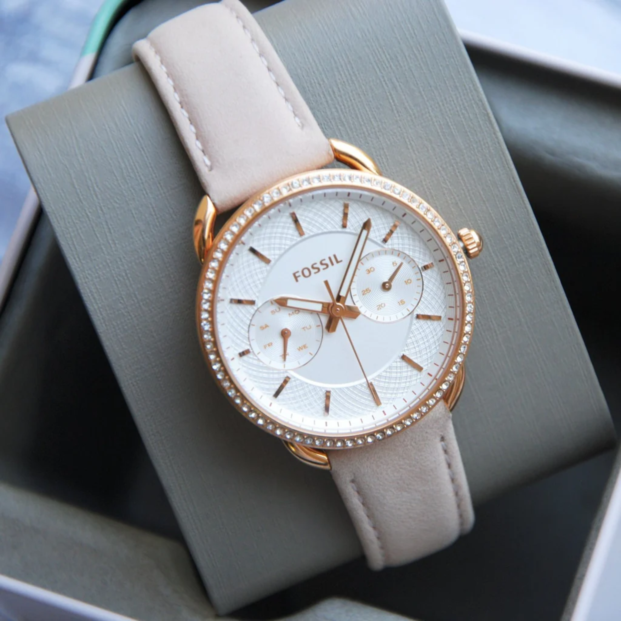 Fossil ES-4393 Tailor Leather Band Women Watch