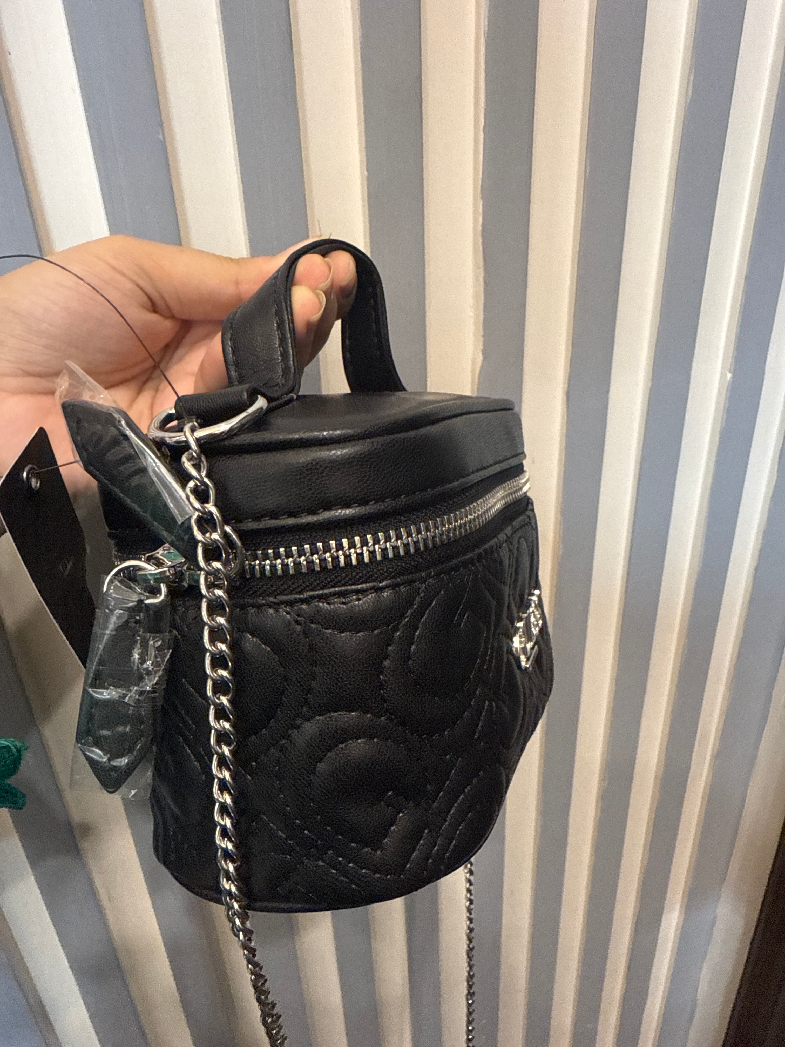 Guess mini crossbody vanity bag (Black)