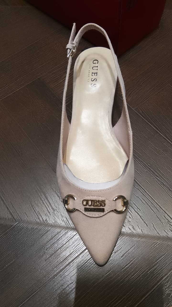 Guess Sandals 319