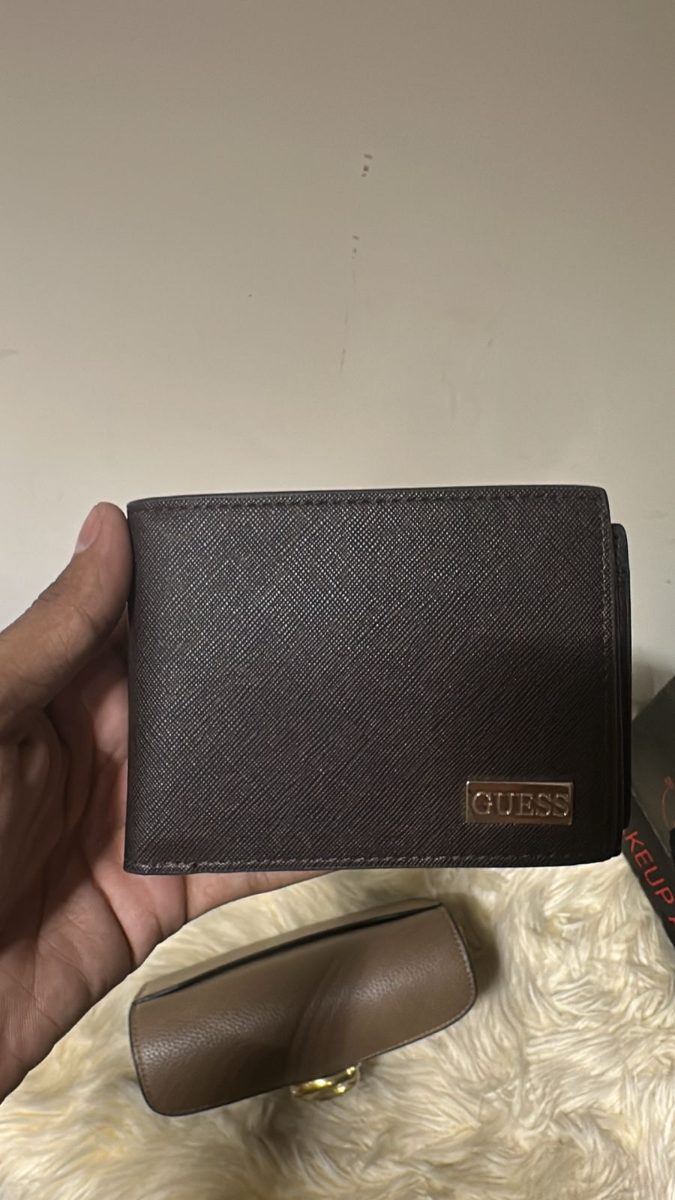 Guess wallet 1522