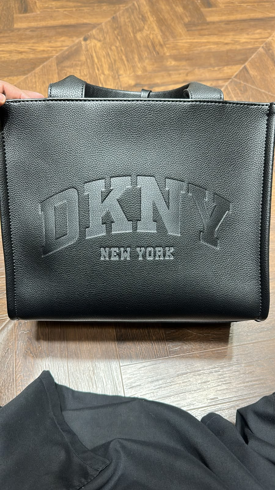 DKNY 1334