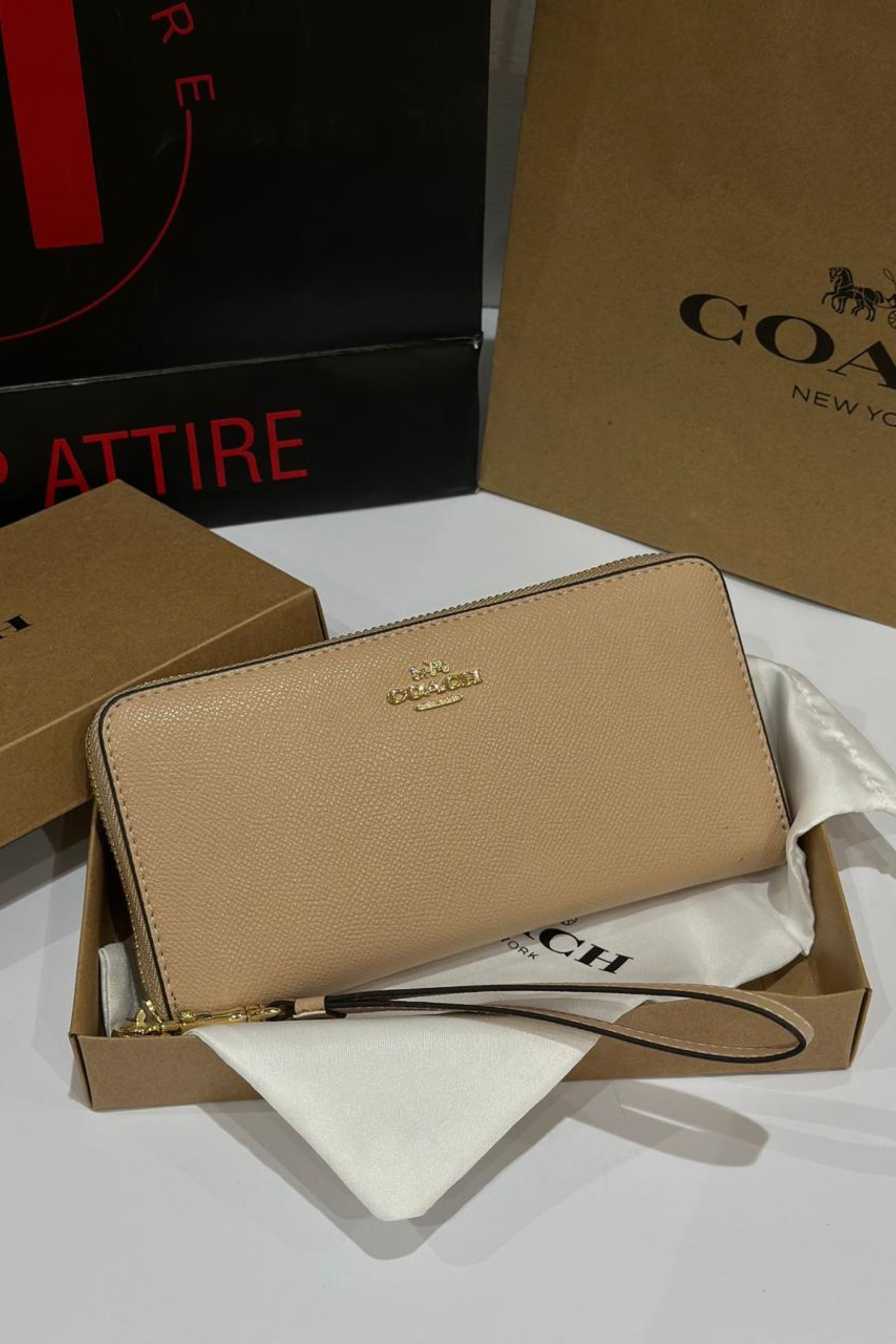 Coach long Wallet 360