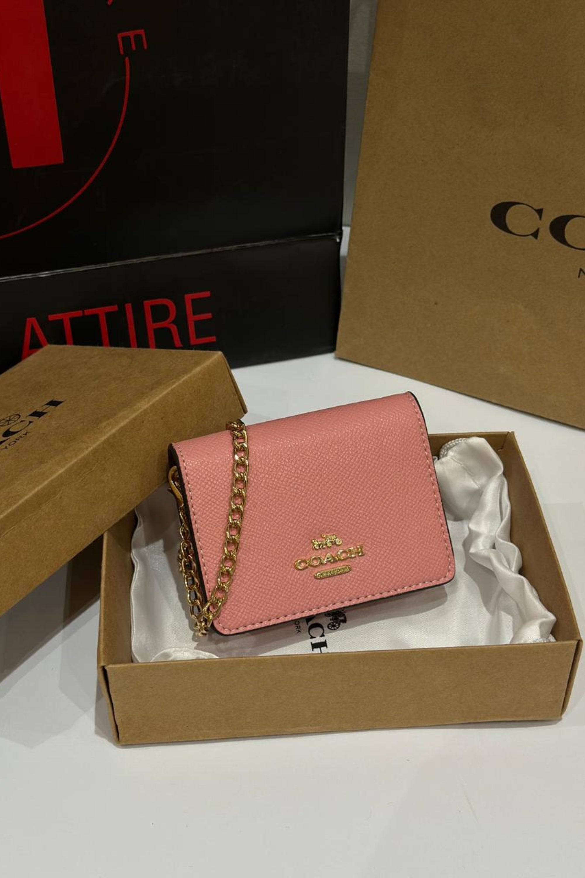Coach Wallet on chain 368