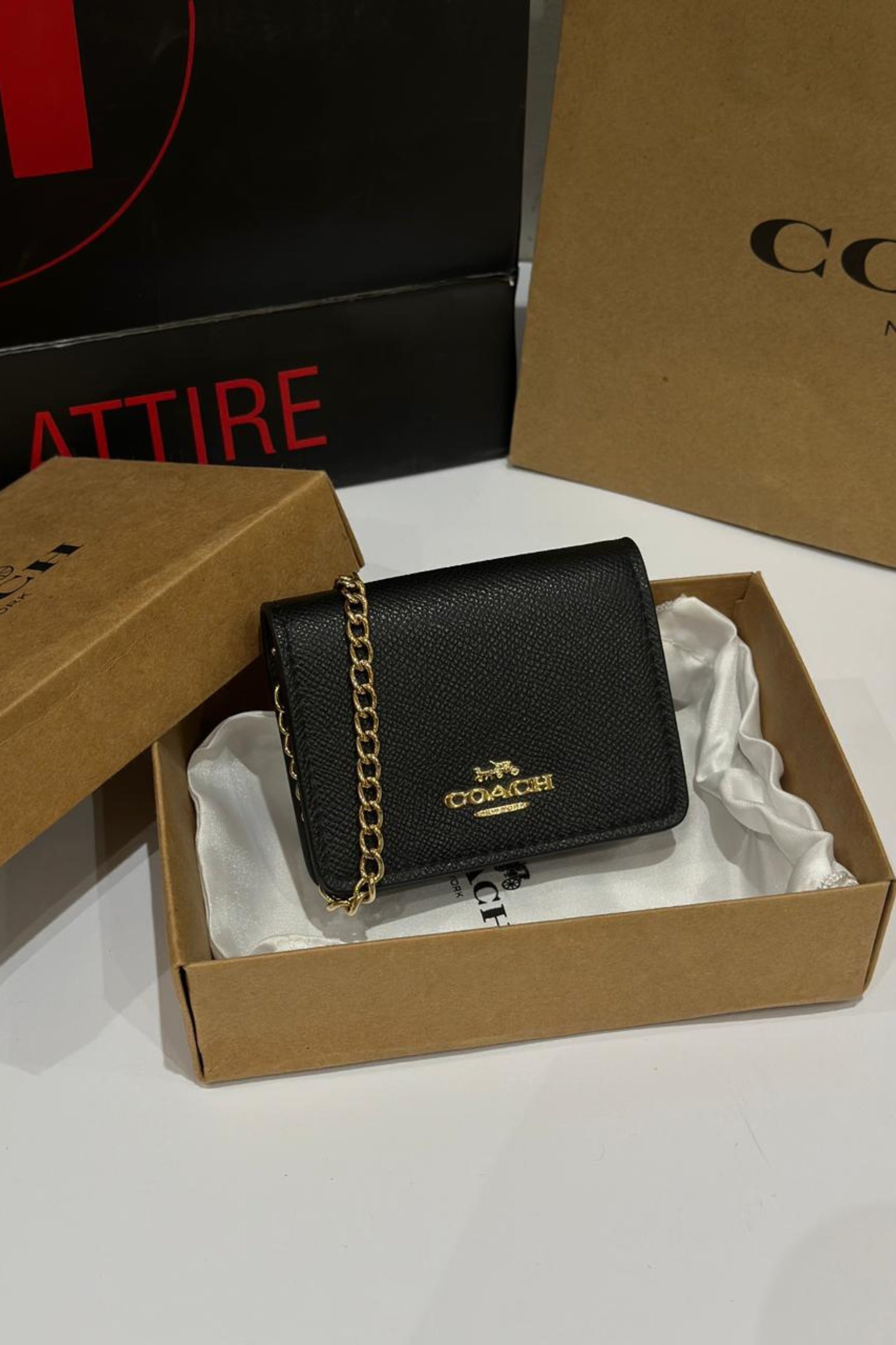 Coach Wallet on chain 375