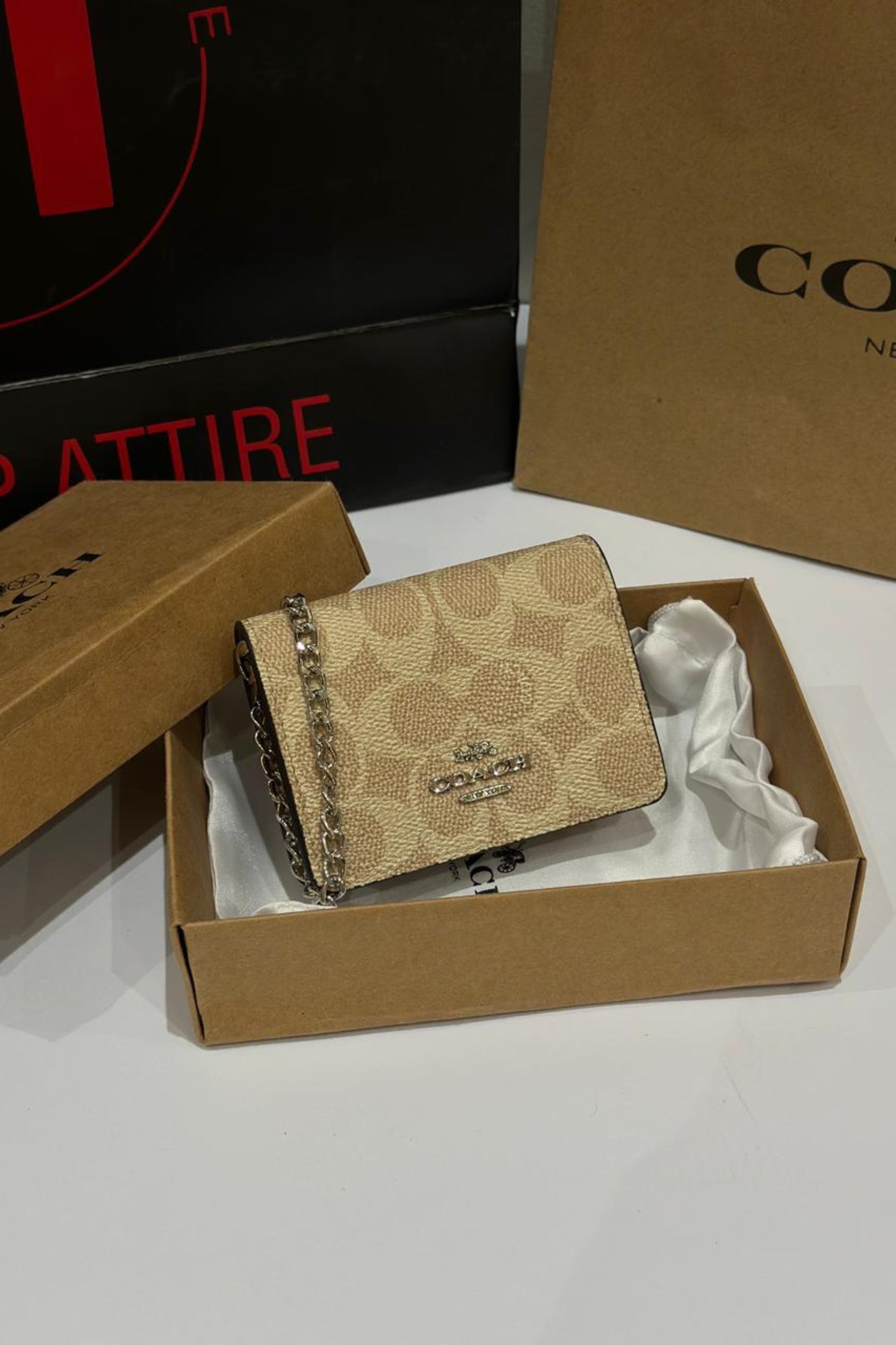 Coach Wallet on chain 378