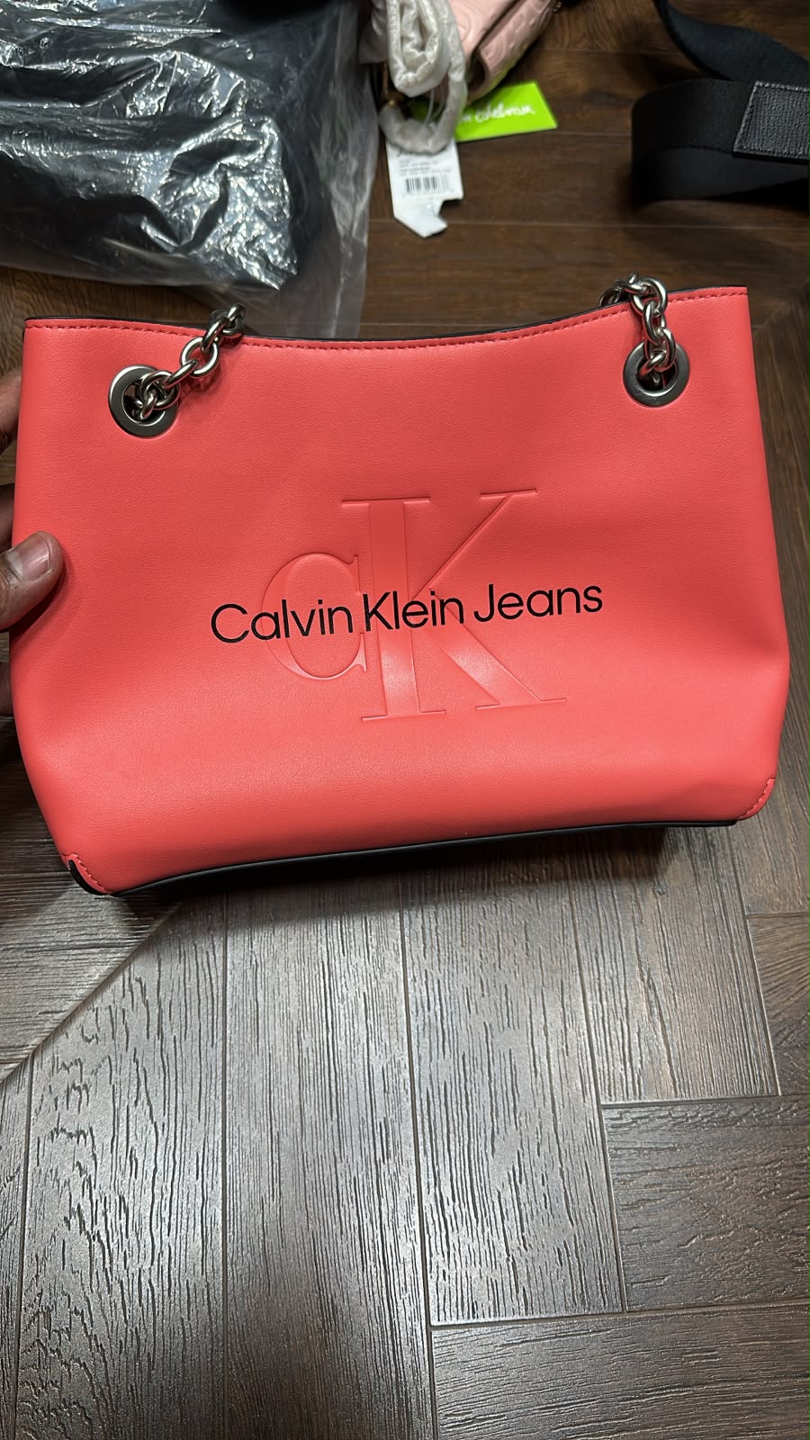 Calvin kelin 1327